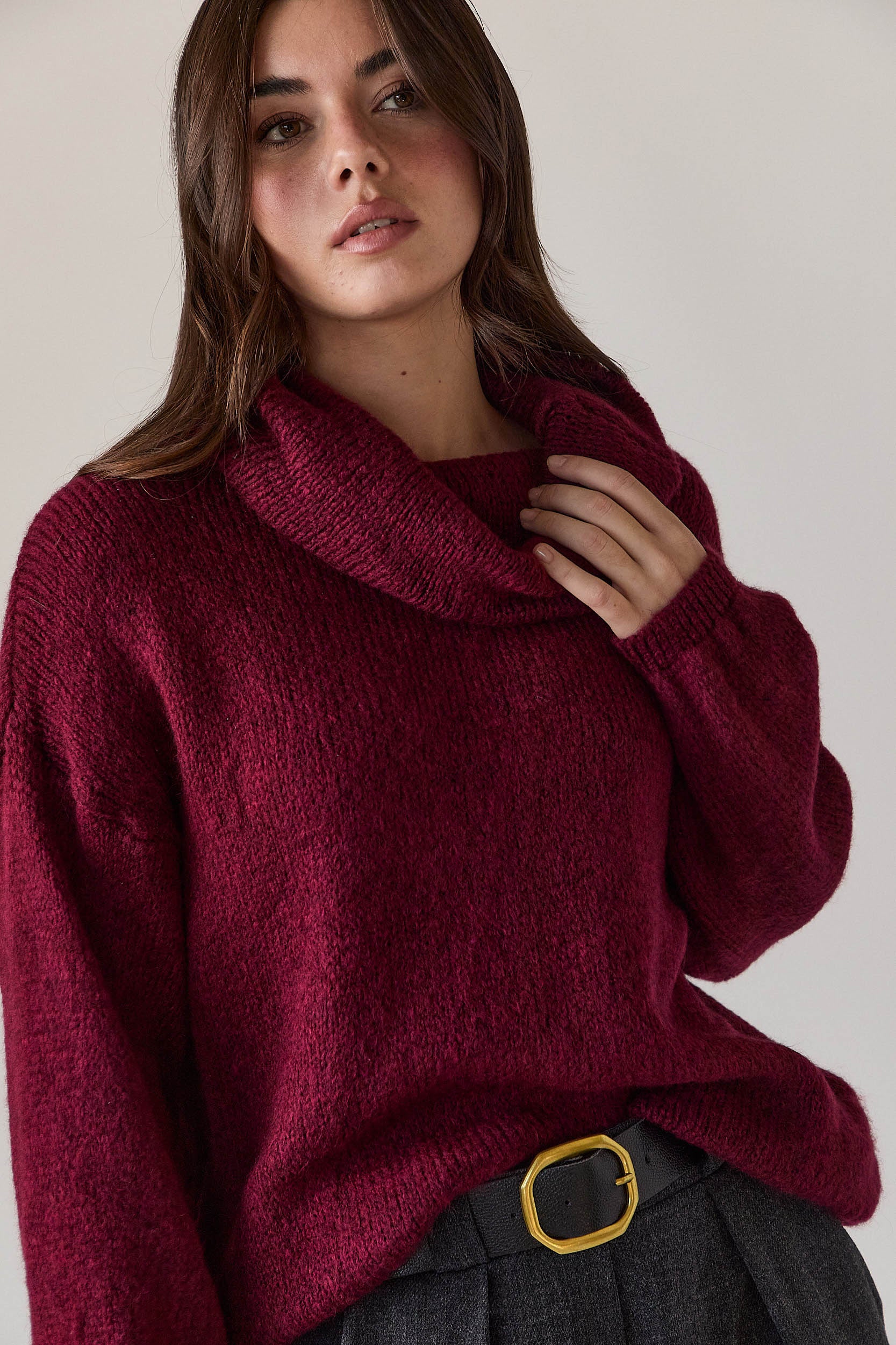 Jersey oversize cuello vuelto vino - Imagen 3