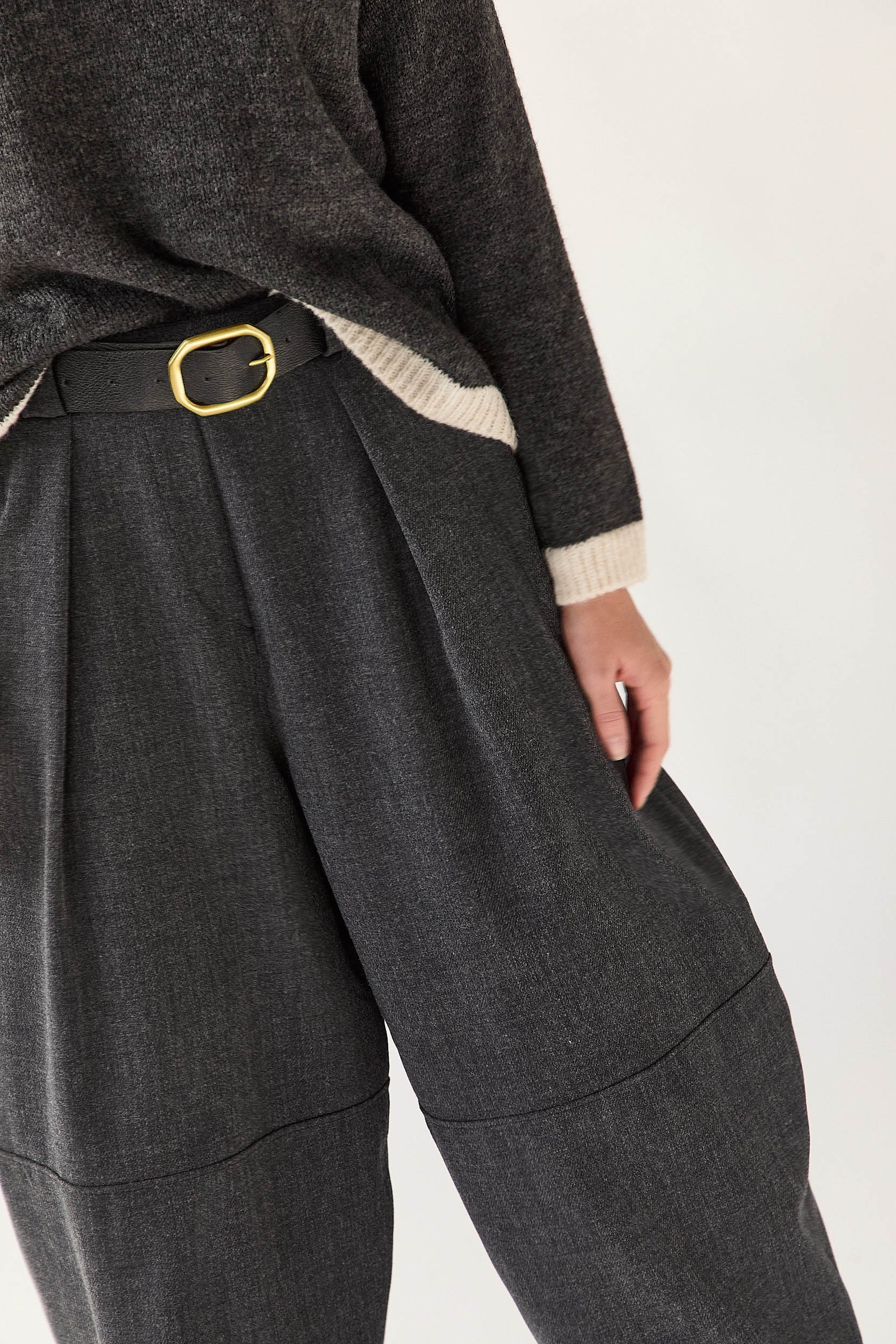 Pantalón ancho cropped gris - Imagen 5