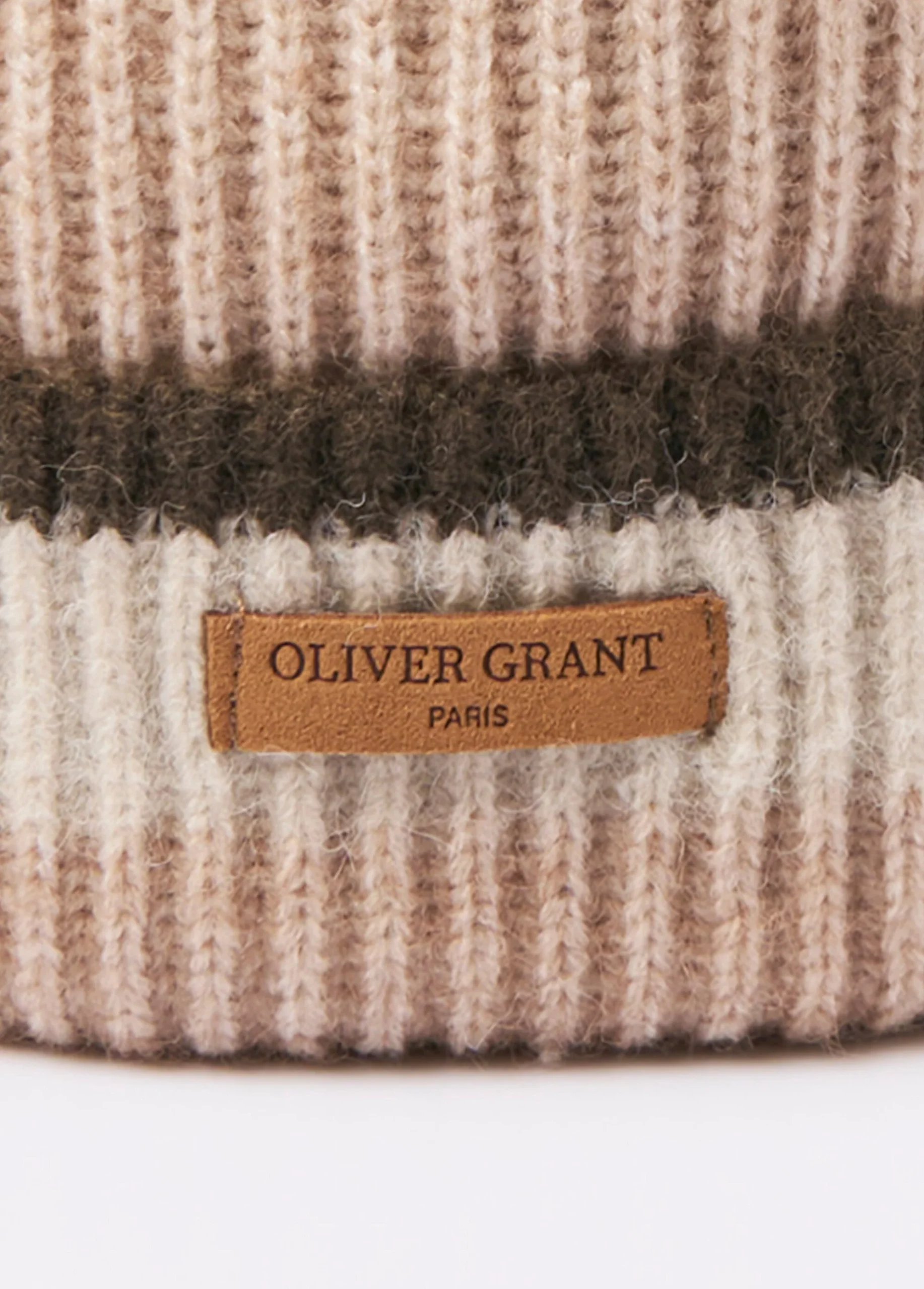 Gorro de punto cálido con interior de forro polar. - Imagen 3