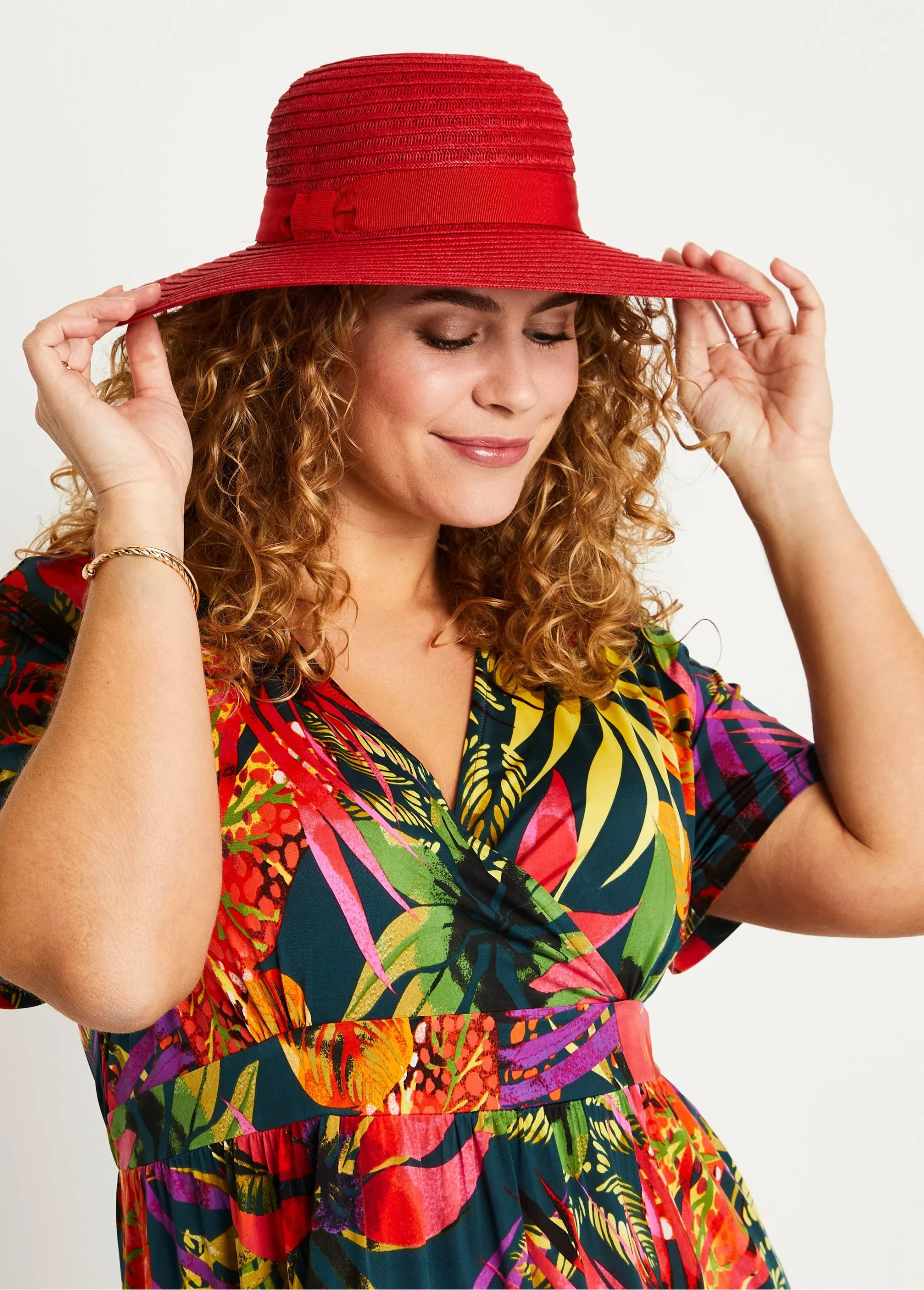 Pamela de paja trenzada roja
