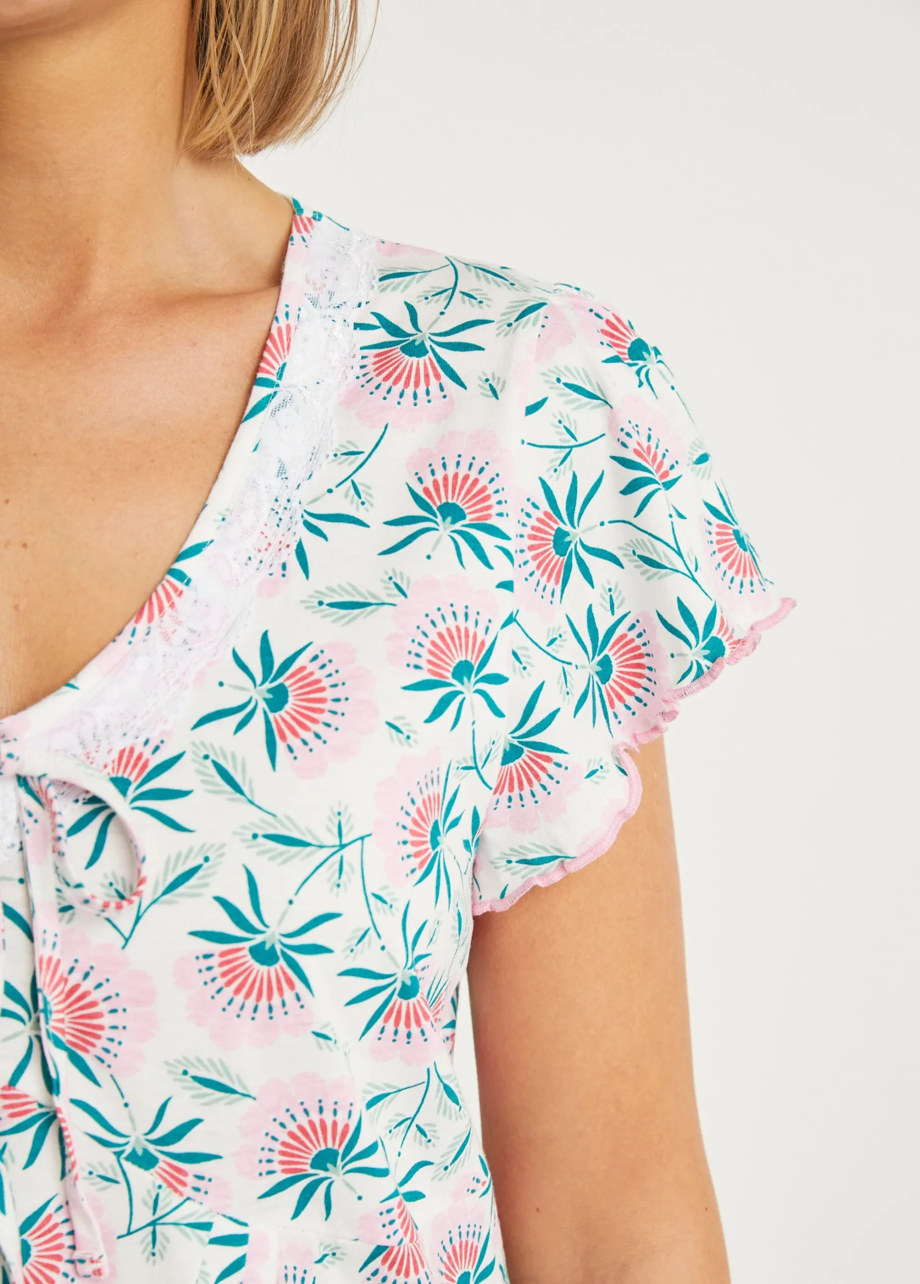Camisón de algodón de encaje floral de longitud media - Imagen 4